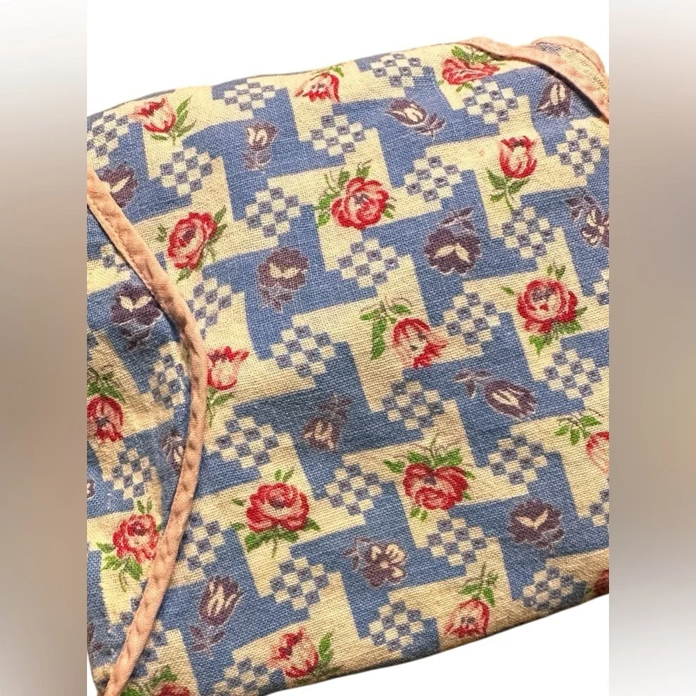 Vintage Waist Tie Apron Floral with Pocket Blue Red White And Green